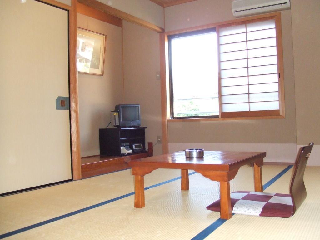 Ryokan Ginsuikaku Maizuru Zewnętrze zdjęcie